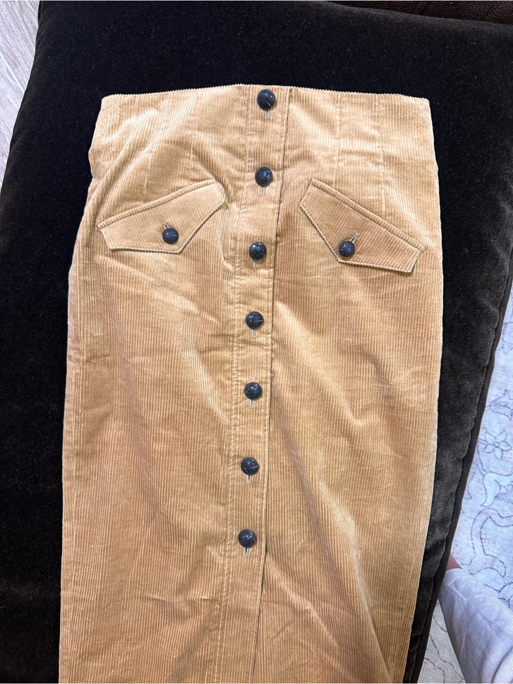 Veronica Beard Barrie Corduroy Midi Skirt in Khaki/Camel size 6 - Picture 3 of 8